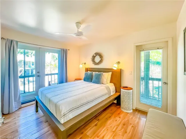 4580 OYSTER SHELL DR &  370 TOWNHOUSE  LN, Upper Captiva, FL 33924