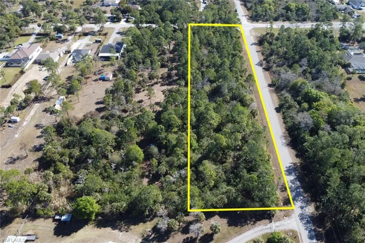 1551 12th Ave Ne, Naples, Florida 34120