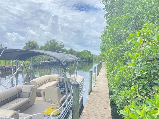 Community Dock