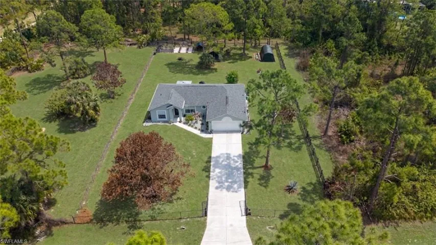 2118  Moore  AVE, Alva, FL 33920
