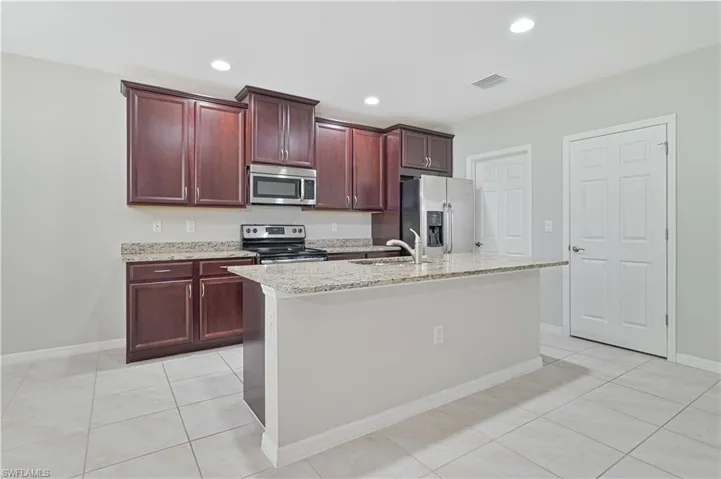 4218  Dutchess Park  RD, Fort Myers, FL 33916