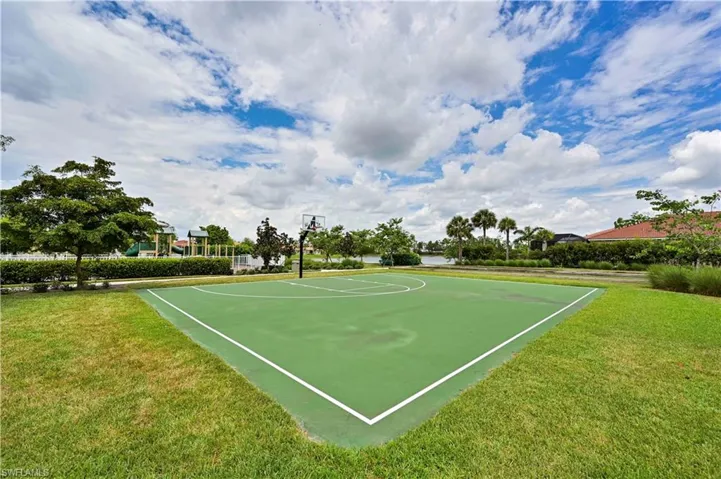 4218  Dutchess Park  RD, Fort Myers, FL 33916
