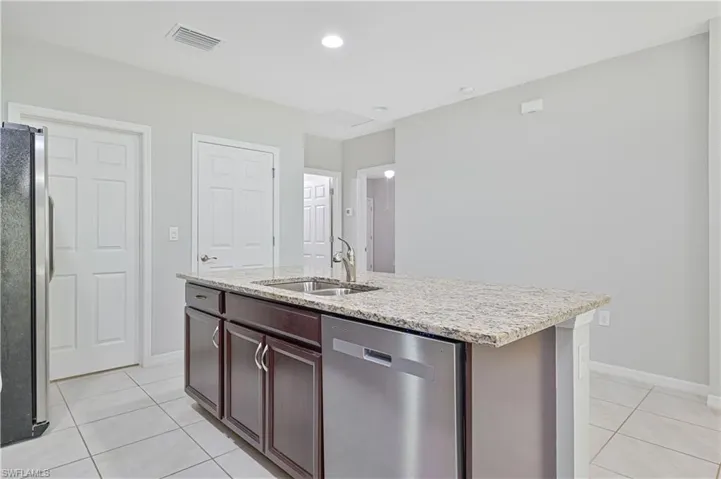 4218  Dutchess Park  RD, Fort Myers, FL 33916