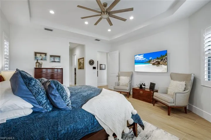 9458 Greenleigh Ct, Naples, Florida 34120