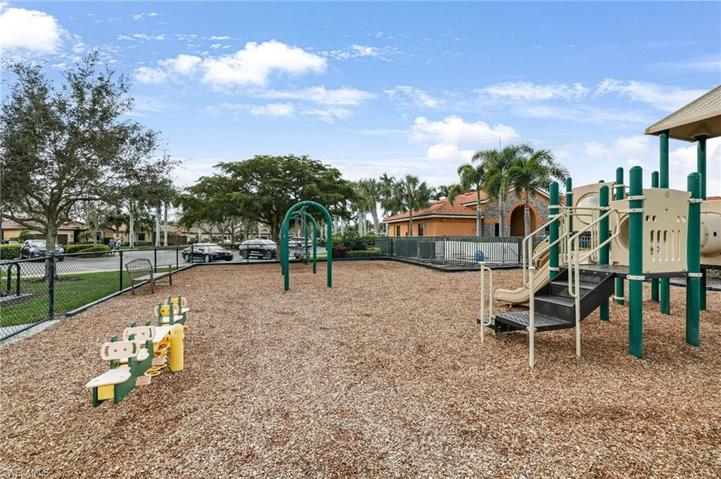 9532  River Otter  DR, Fort Myers, FL 33912