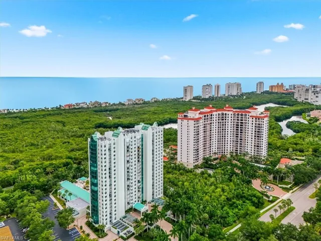7515 Pelican Bay Blvd 5c, Naples, Florida 34108