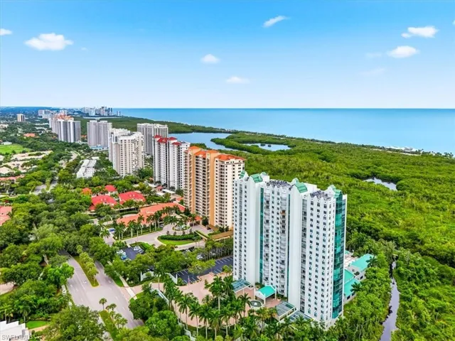 7515 Pelican Bay Blvd 5c, Naples, Florida 34108