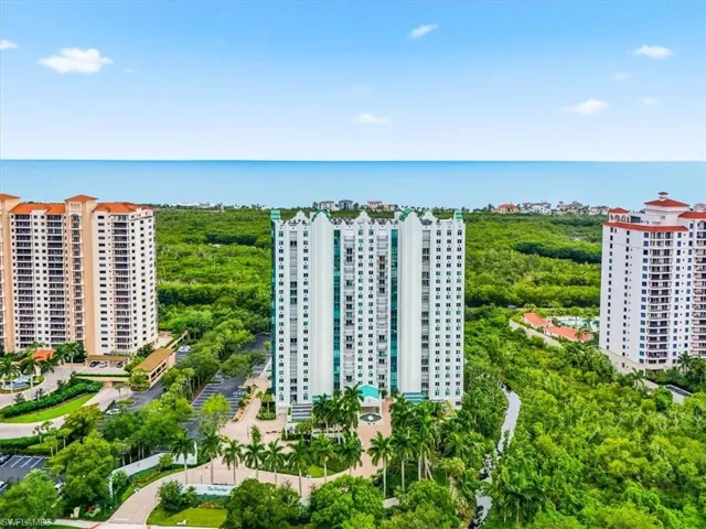 7515 Pelican Bay Blvd 5c, Naples, Florida 34108