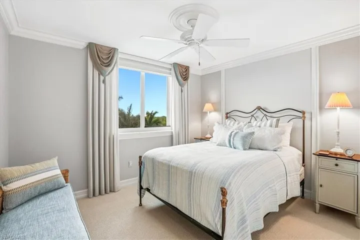 7515 Pelican Bay Blvd 5c, Naples, Florida 34108