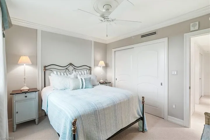 7515 Pelican Bay Blvd 5c, Naples, Florida 34108