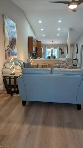 853 Tanbark Dr 202, Naples, Florida 34108