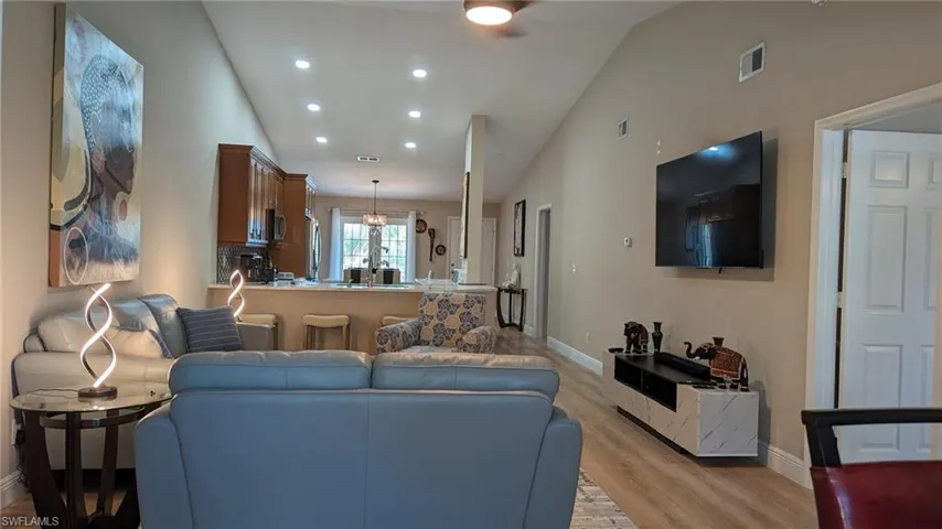 853 Tanbark Dr 202, Naples, Florida 34108