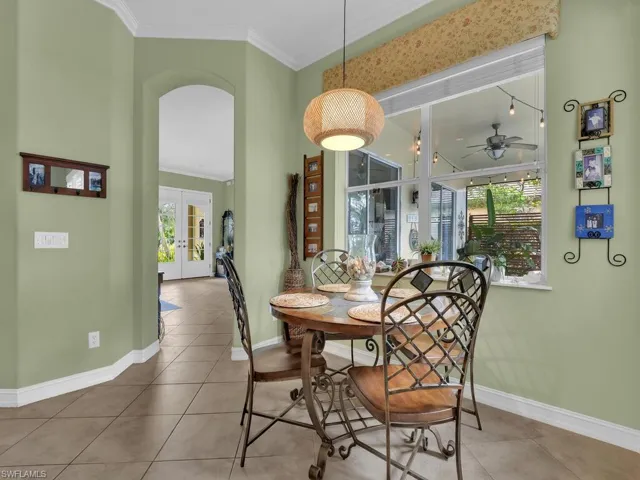 Breakfast Nook