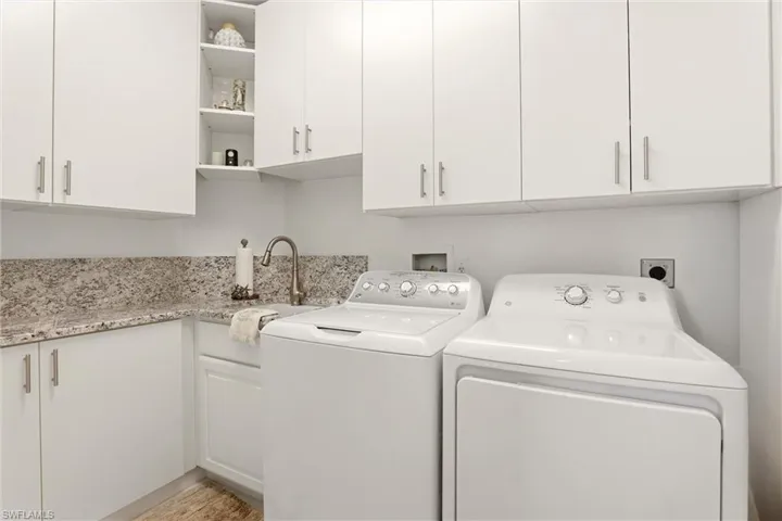1045 Bonita Ct, Marco Island, Florida 34145