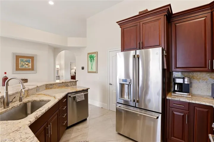 1045 Bonita Ct, Marco Island, Florida 34145