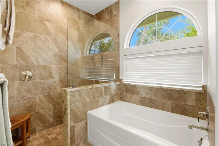 1045 Bonita Ct, Marco Island, Florida 34145