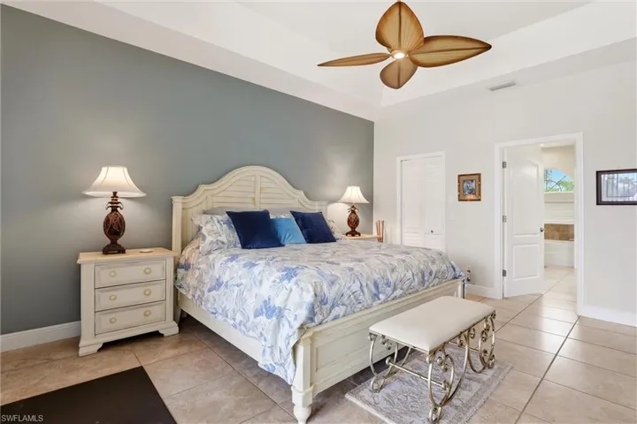 1045 Bonita Ct, Marco Island, Florida 34145
