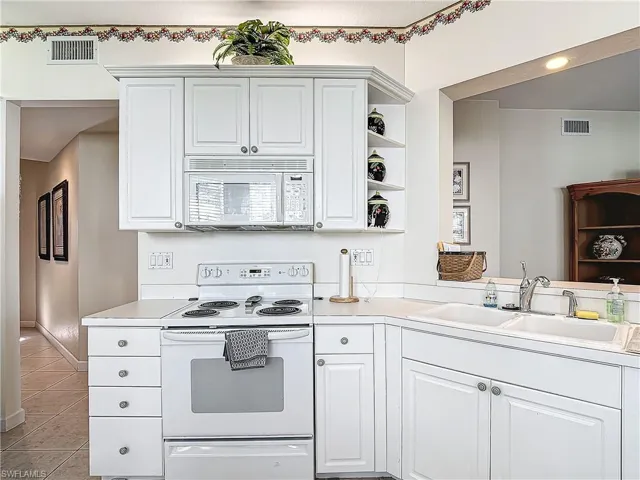 2396 Ravenna Blvd # 102, Naples Fl 34109