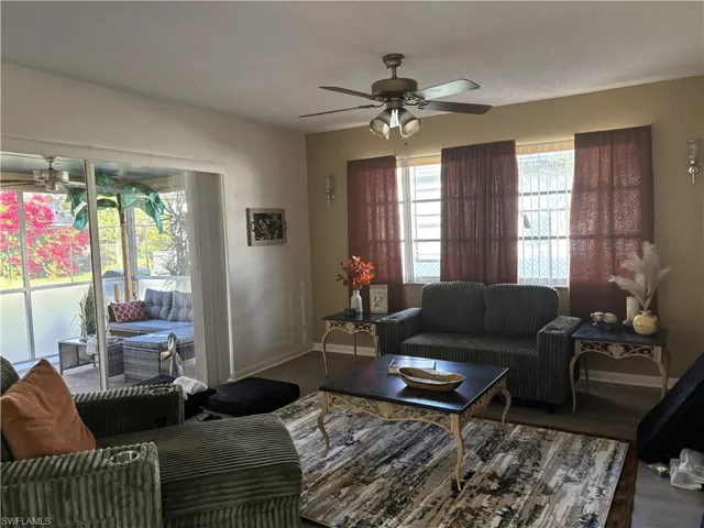 919 Se 14th St B, Cape Coral, Florida 33990