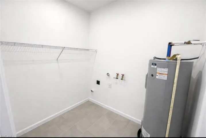6018  Karen N AVE, Lehigh Acres, FL 33971
