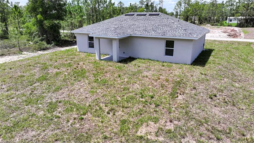 Extra Large Back Yard!  Great For Children And Pets!