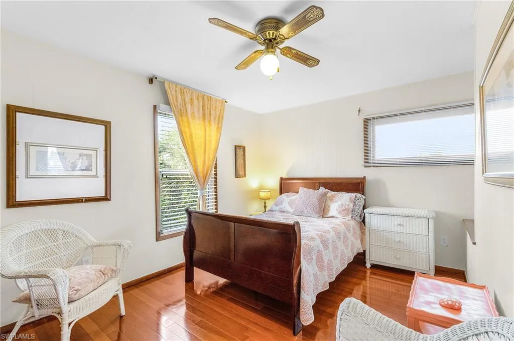 6447 Pine AVE, Sanibel, FL 33957,225062835