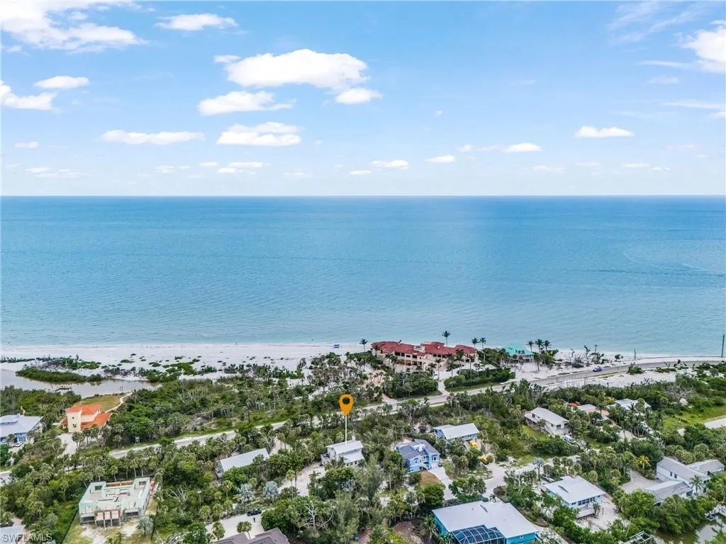 6447 Pine AVE, Sanibel, FL 33957,225062835