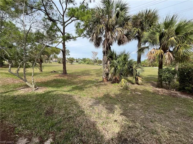 884 Hampton Cir 159, Naples, Florida 34105