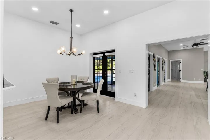 1341  Coconut  DR, Fort Myers, FL 33901