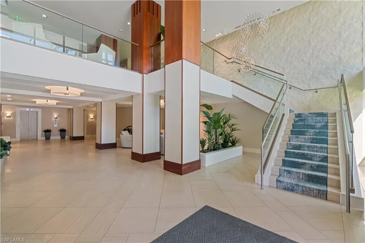 5601  Turtle Bay  DR, Naples, FL 34108