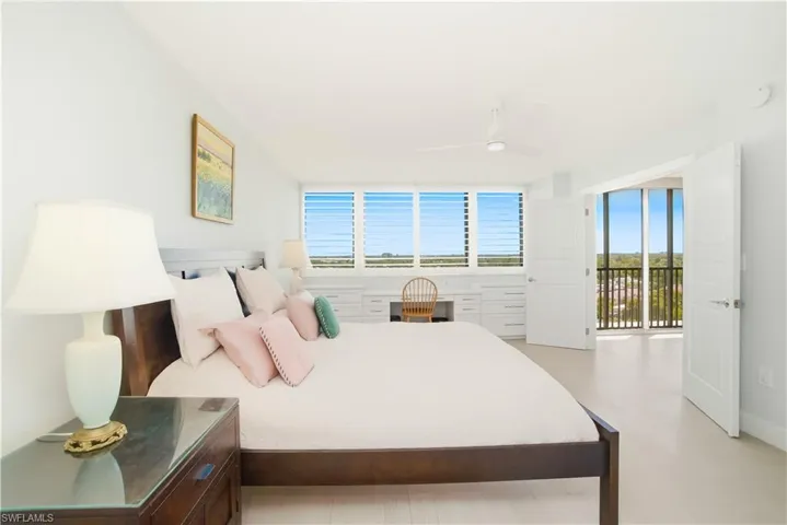 5601  Turtle Bay  DR, Naples, FL 34108