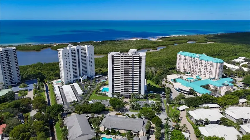 5601  Turtle Bay  DR, Naples, FL 34108