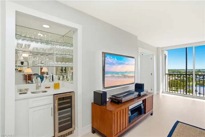 5601  Turtle Bay  DR, Naples, FL 34108