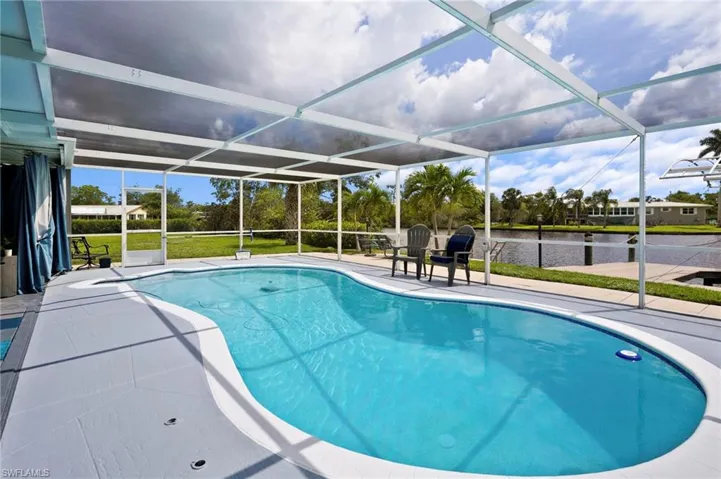 Screened Pool Enclosure