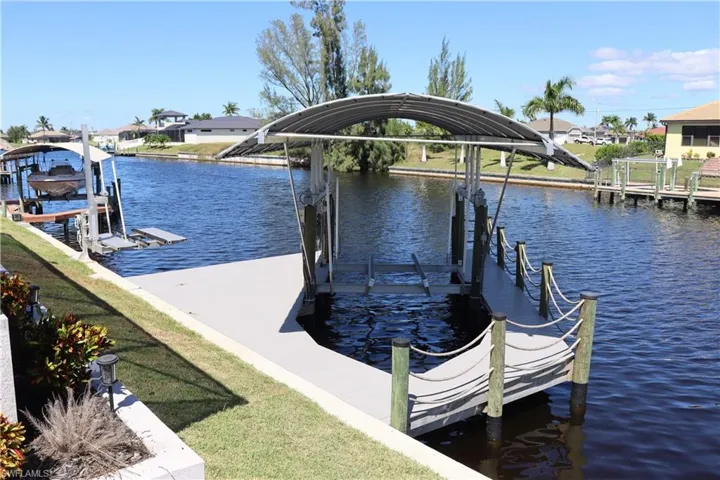 1857 Nw 36th Pl, Cape Coral, Florida 33993
