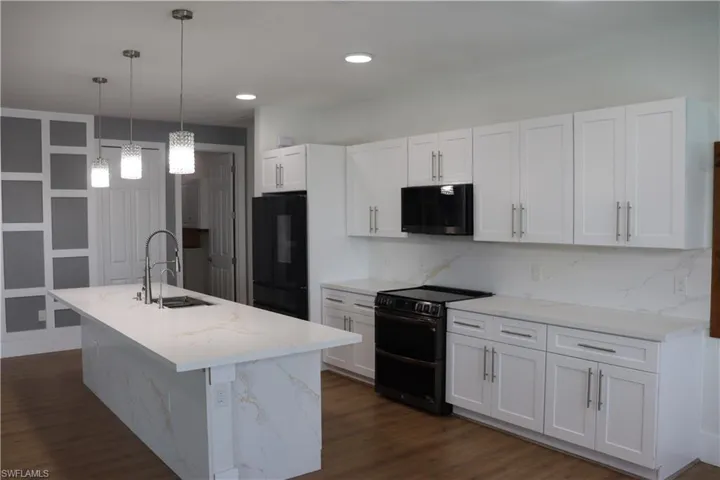 1857 Nw 36th Pl, Cape Coral, Florida 33993
