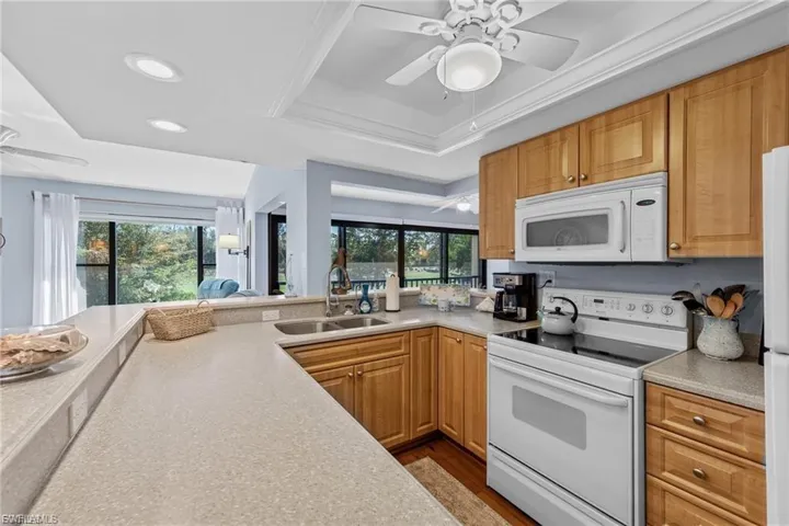 5890 Trailwinds Dr 522, Fort Myers, Florida 33907