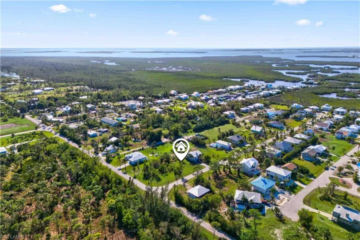 Bikers - 16 mile trail for your enjoyment that spans the island from Bokeelia to St James City!  Stop in at any one of the friendly restaurants, shops, ice cream parlor and enjoy the day.