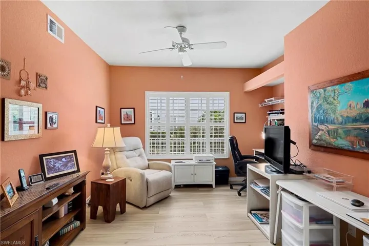 6863 Satinleaf Rd S 101, Naples, Florida 34109