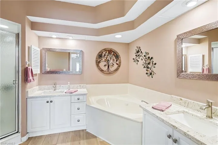 6863 Satinleaf Rd S 101, Naples, Florida 34109