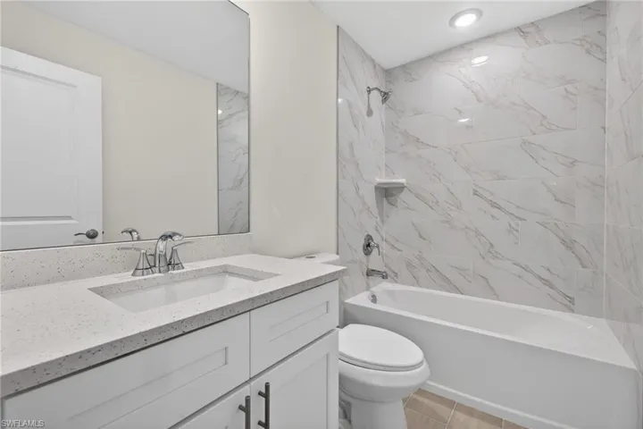 2323 Sw 5th Pl, Cape Coral, Florida 33991