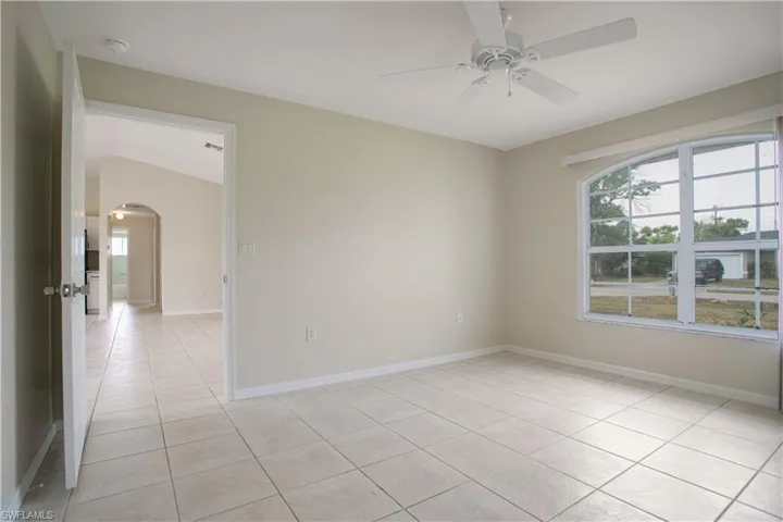 1020 Se 26th Ter, Cape Coral, Florida 33904