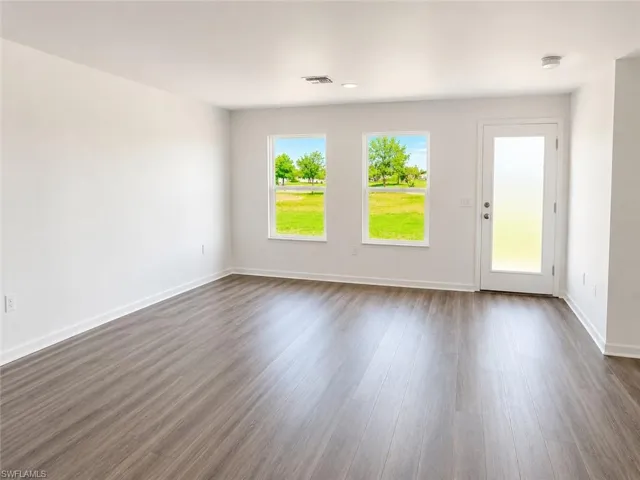 3021 NE 2nd  AVE, Cape Coral, FL 33909