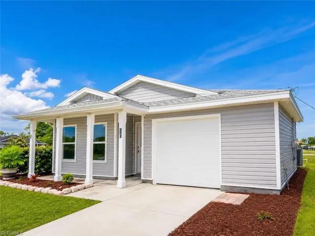 3021 NE 2nd  AVE, Cape Coral, FL 33909