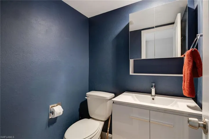 4039 Sandlewood Ln 4, Fort Myers, Florida 33907