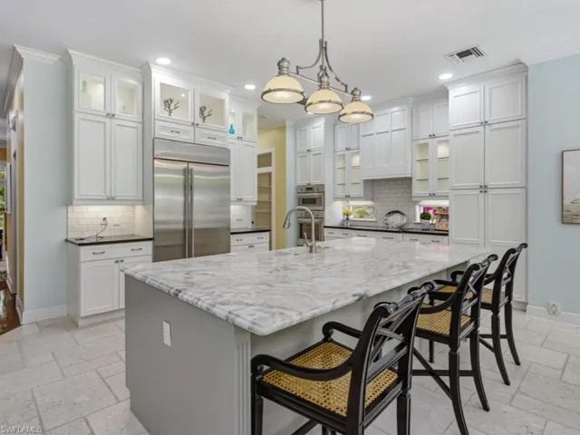 Expansive Kitchen