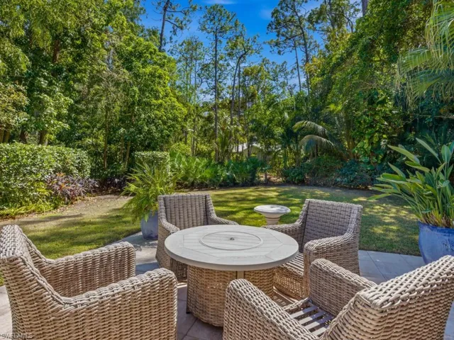 Another Sitting Area