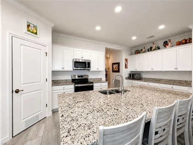 16141 Rosemallow Ln, Alva, Florida 33920