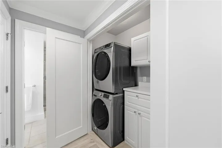 9115 Strada Pl 5511, Naples, Florida 34108
