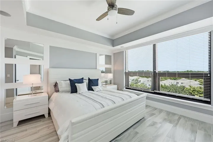 9115 Strada Pl 5511, Naples, Florida 34108
